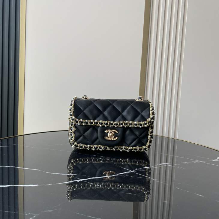 Picture of Chanel Handbags _SKUfw239864037fw